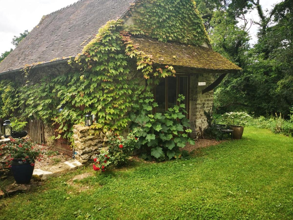Hotel Domaine de la Folicoeur Sainte-Colombe-près-Vernon Esterno foto
